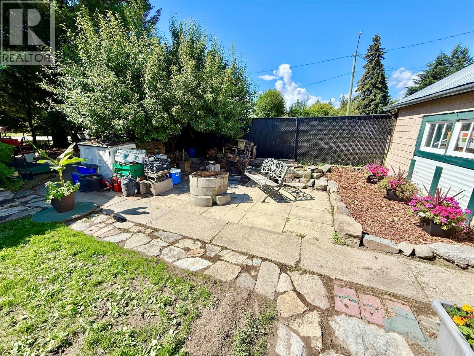 1050 Hillside Avenue Property Photo 43