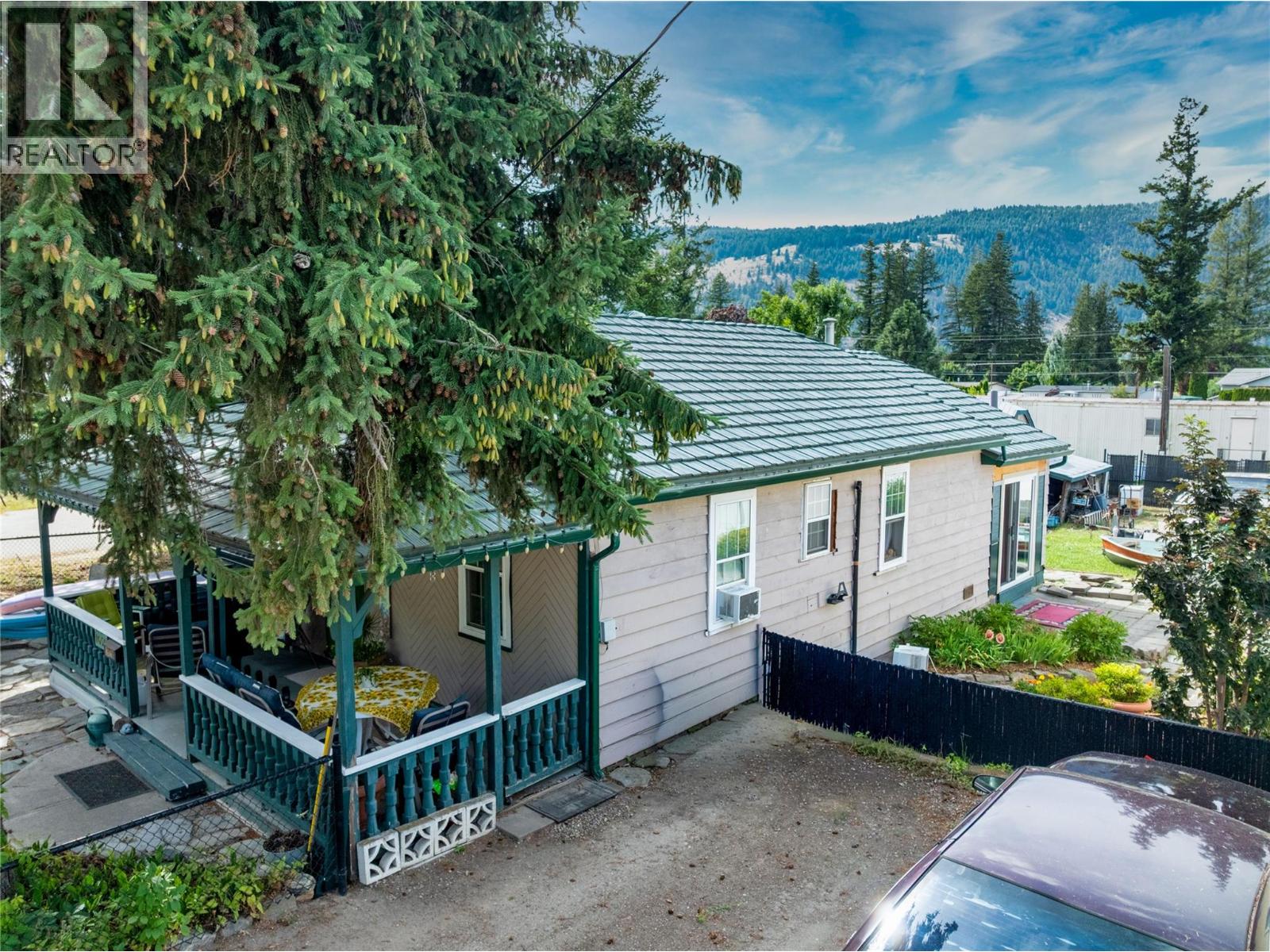 1050 Hillside Avenue Property Photo 46