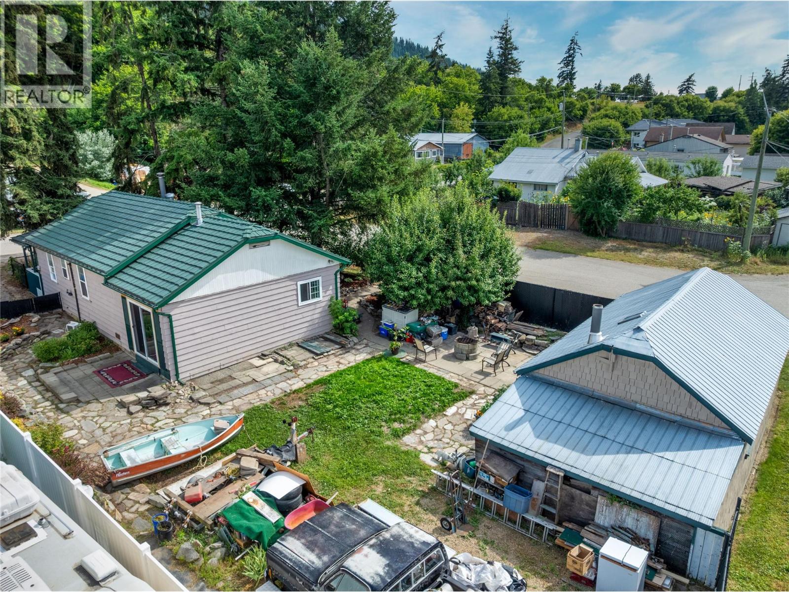 1050 Hillside Avenue Property Photo 47