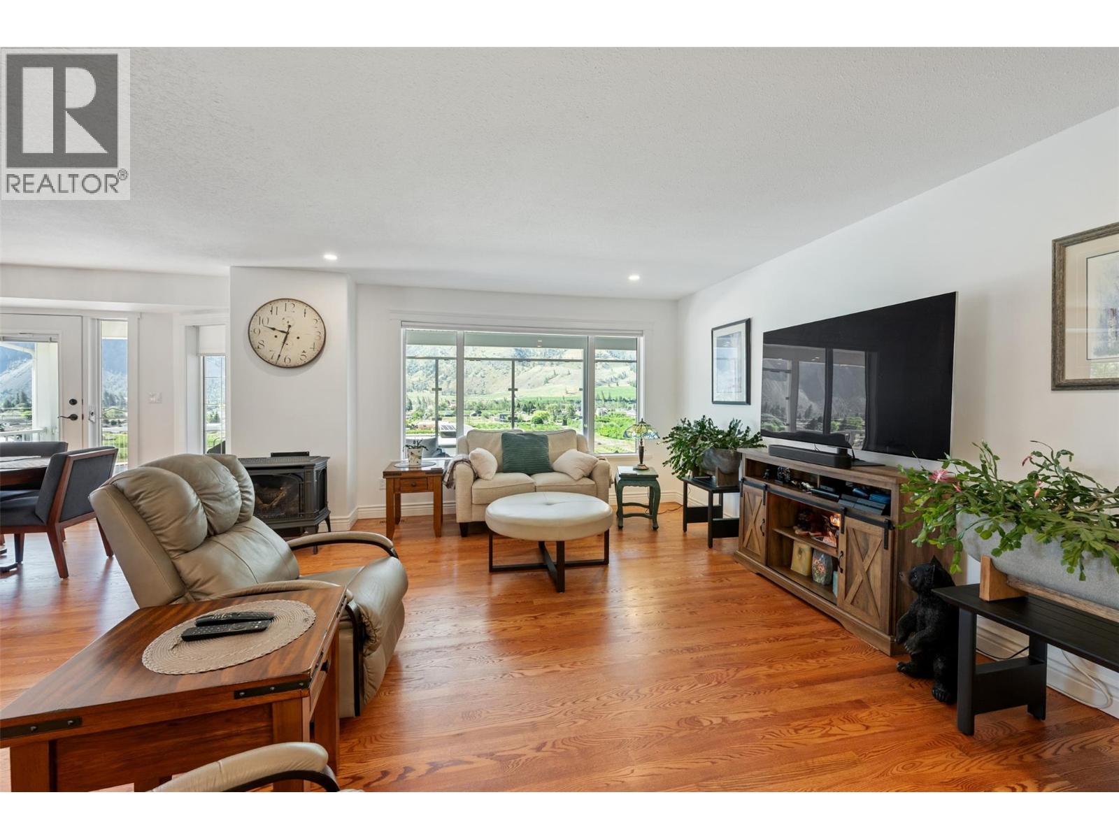 101 2nd Avenue Property Photo 25