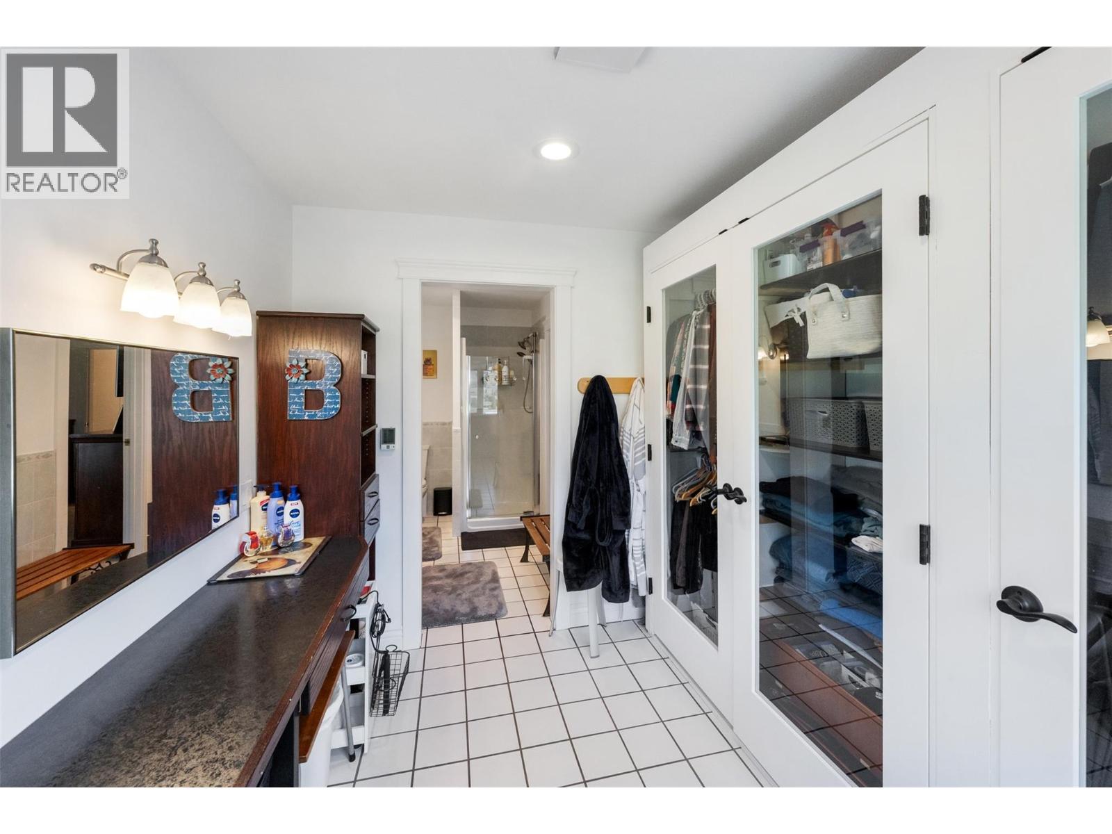 101 2nd Avenue Property Photo 36