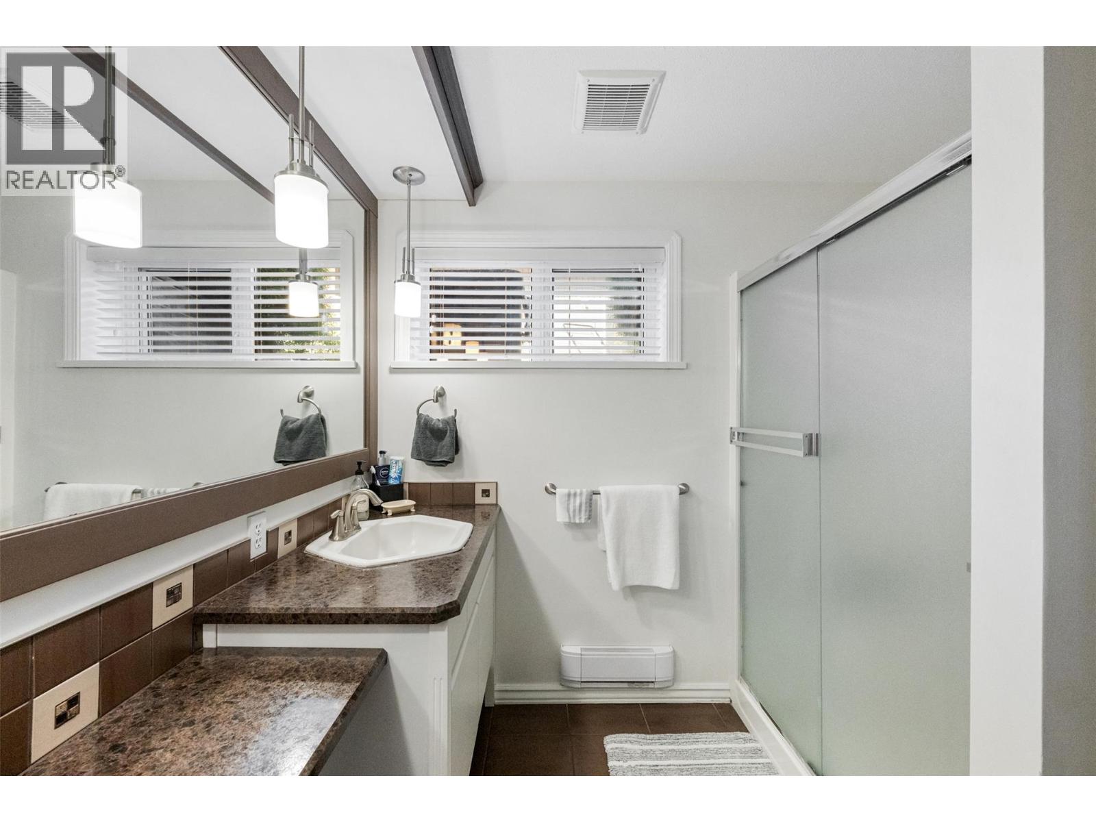 101 2nd Avenue Property Photo 51