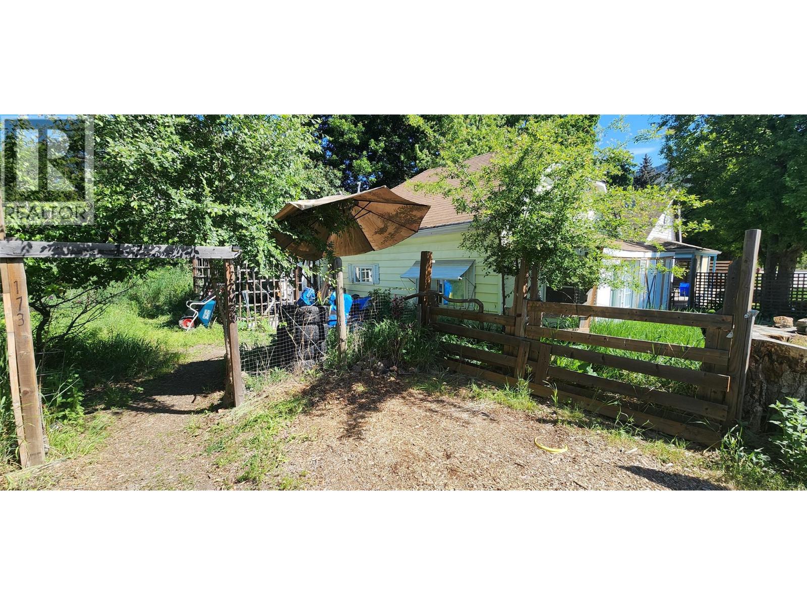 173 75th Avenue Property Photo 19