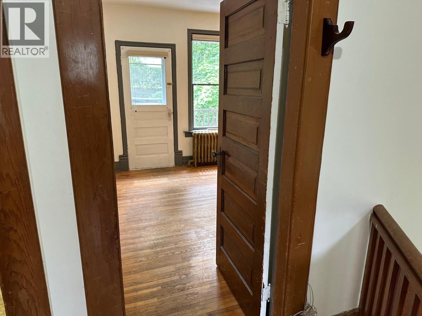 815 Baker Street Property Photo 14