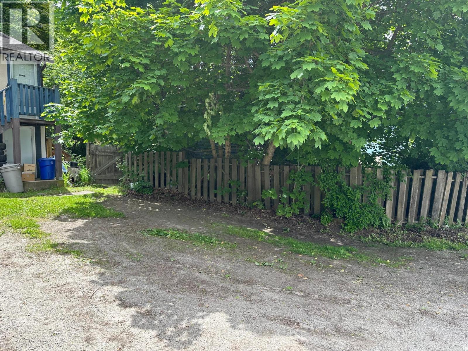 815 Baker Street Property Photo 21