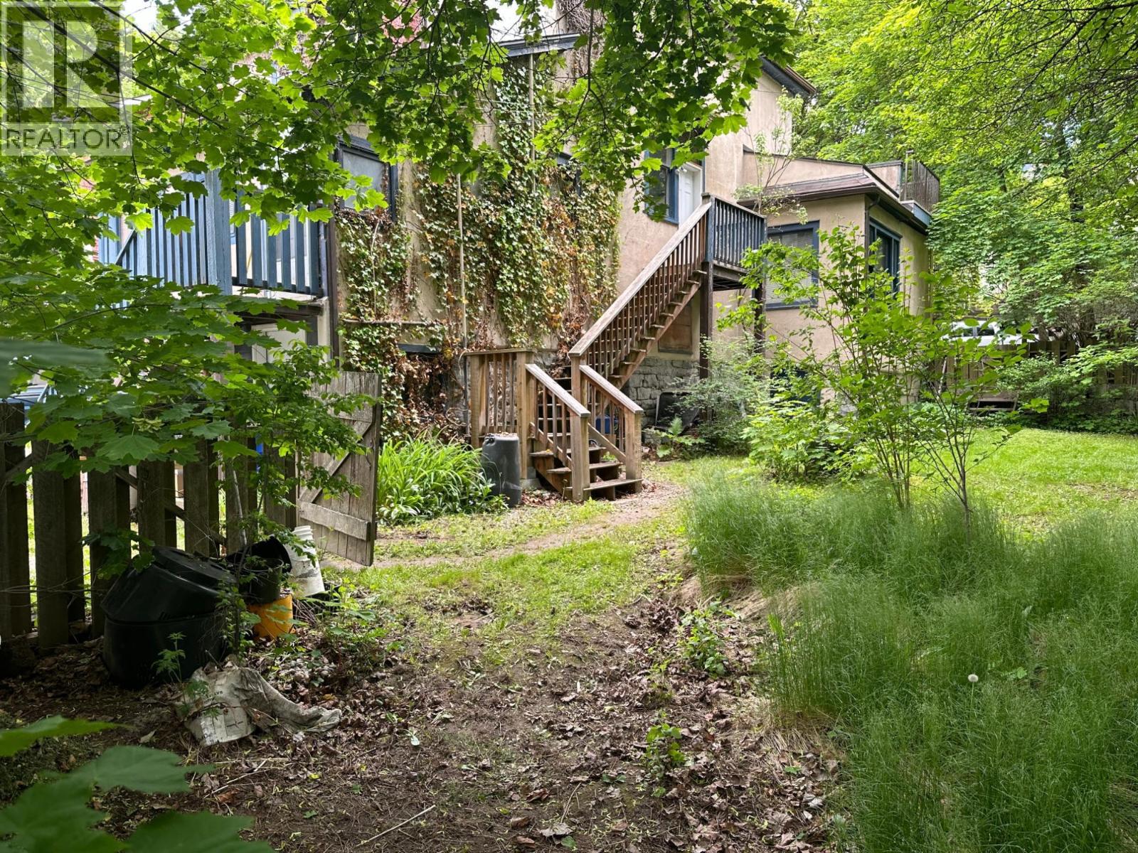 815 Baker Street Property Photo 22