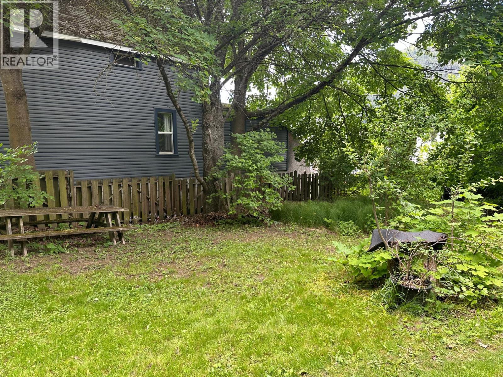 815 Baker Street Property Photo 24