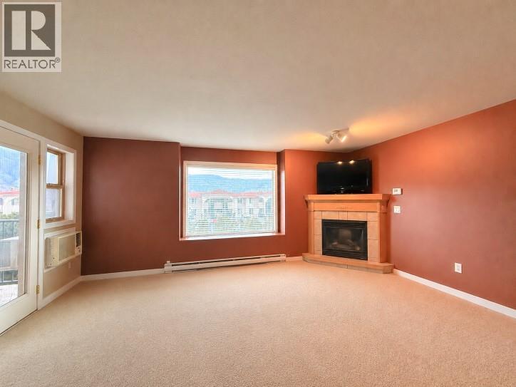 9307 62nd Avenue Unit# 212 Property Photo 2