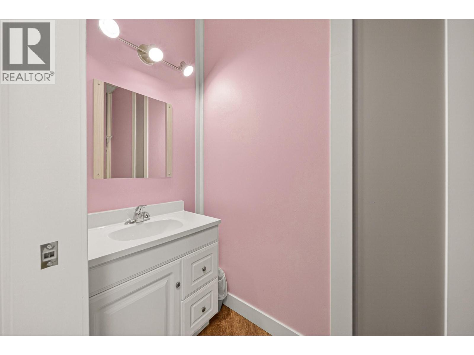 2100 Balmer Drive Property Photo 12