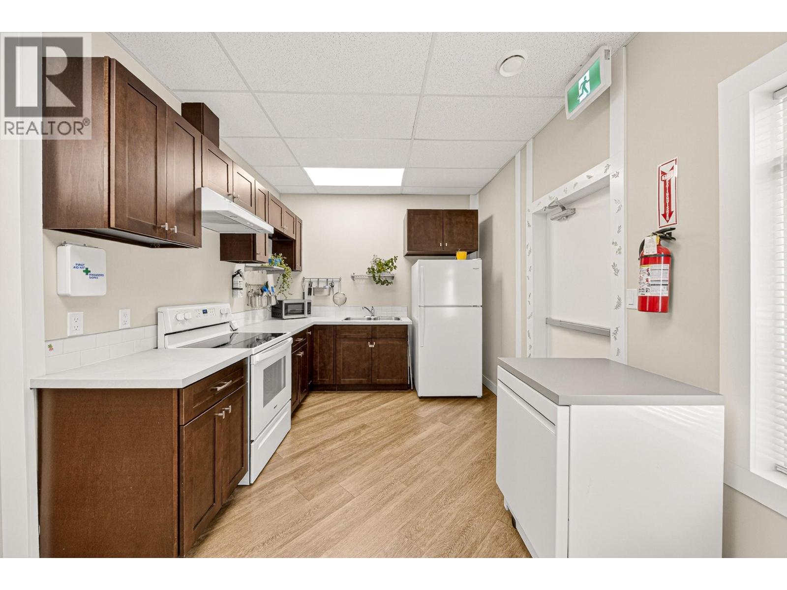 2100 Balmer Drive Property Photo 17