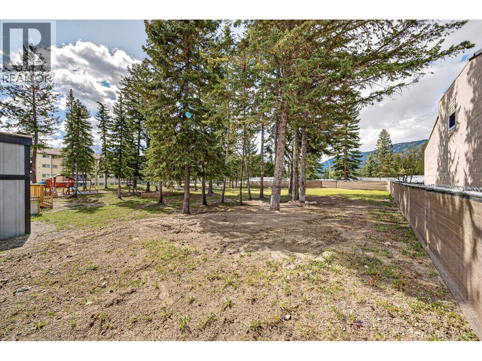 2100 Balmer Drive Property Photo 32
