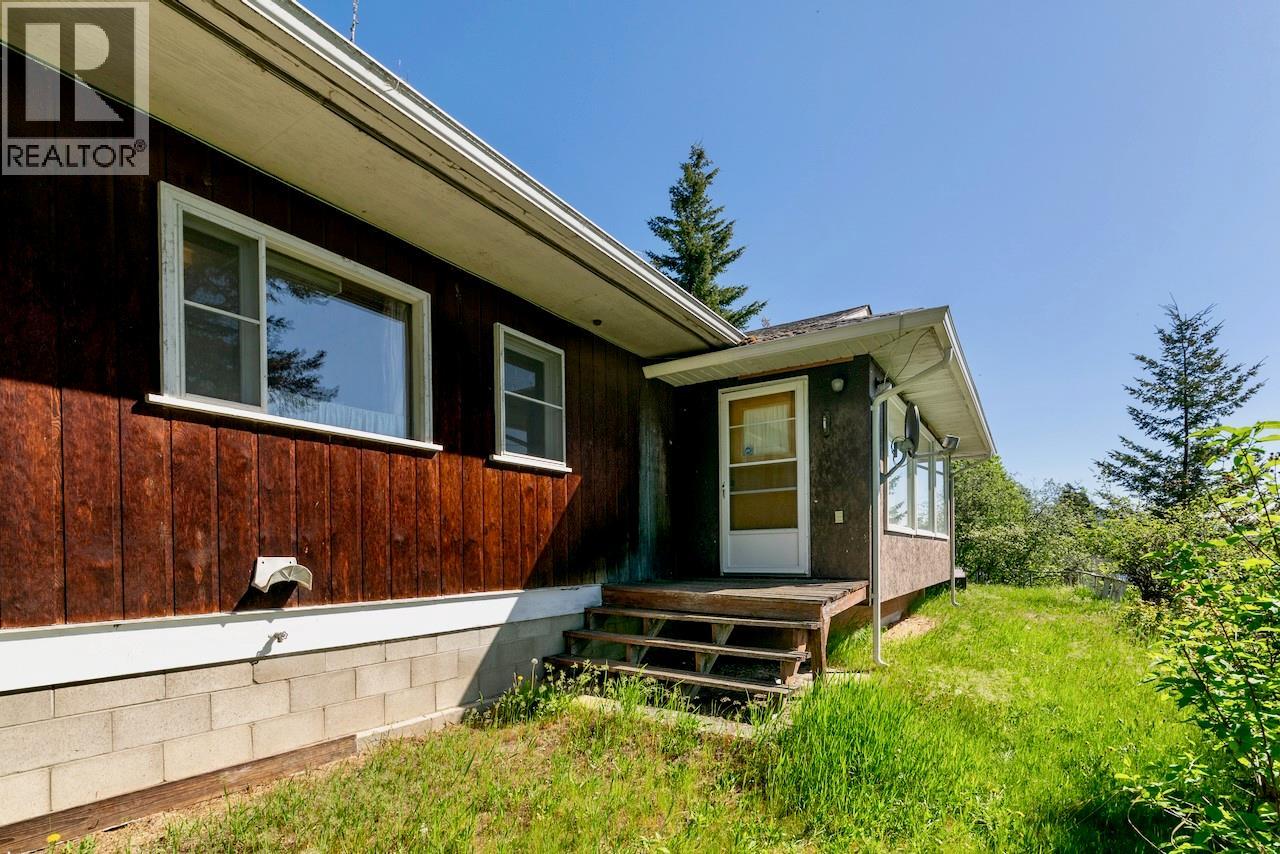 3035 Squilax-anglemont Road Property Photo 13