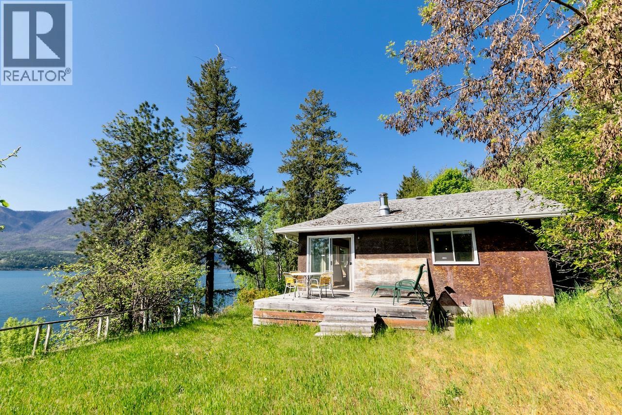 3035 Squilax-anglemont Road Property Photo 16