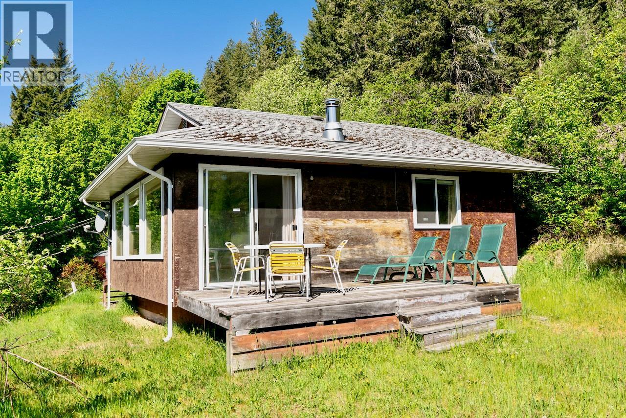 3035 Squilax-anglemont Road Property Photo 20