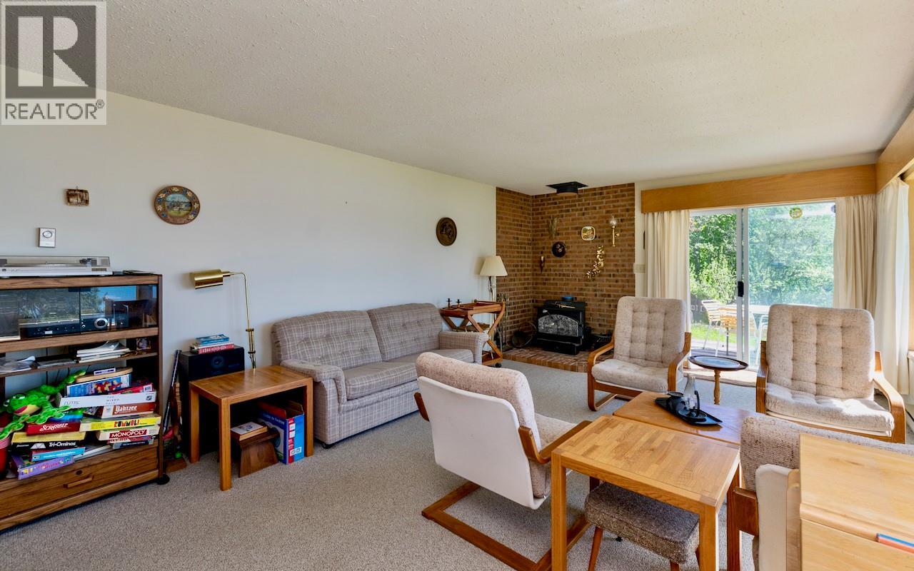 3035 Squilax-anglemont Road Property Photo 25
