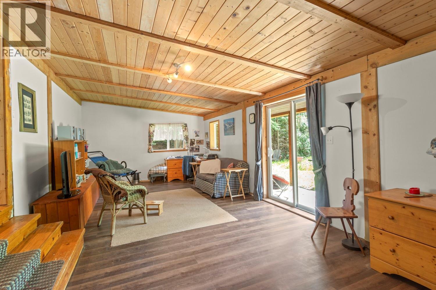 7046 Highway 3 Property Photo 10