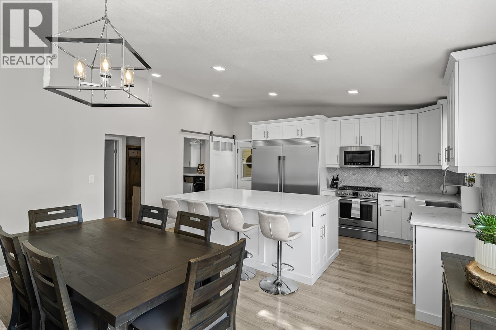 2239 Mayer Road Property Photo 4