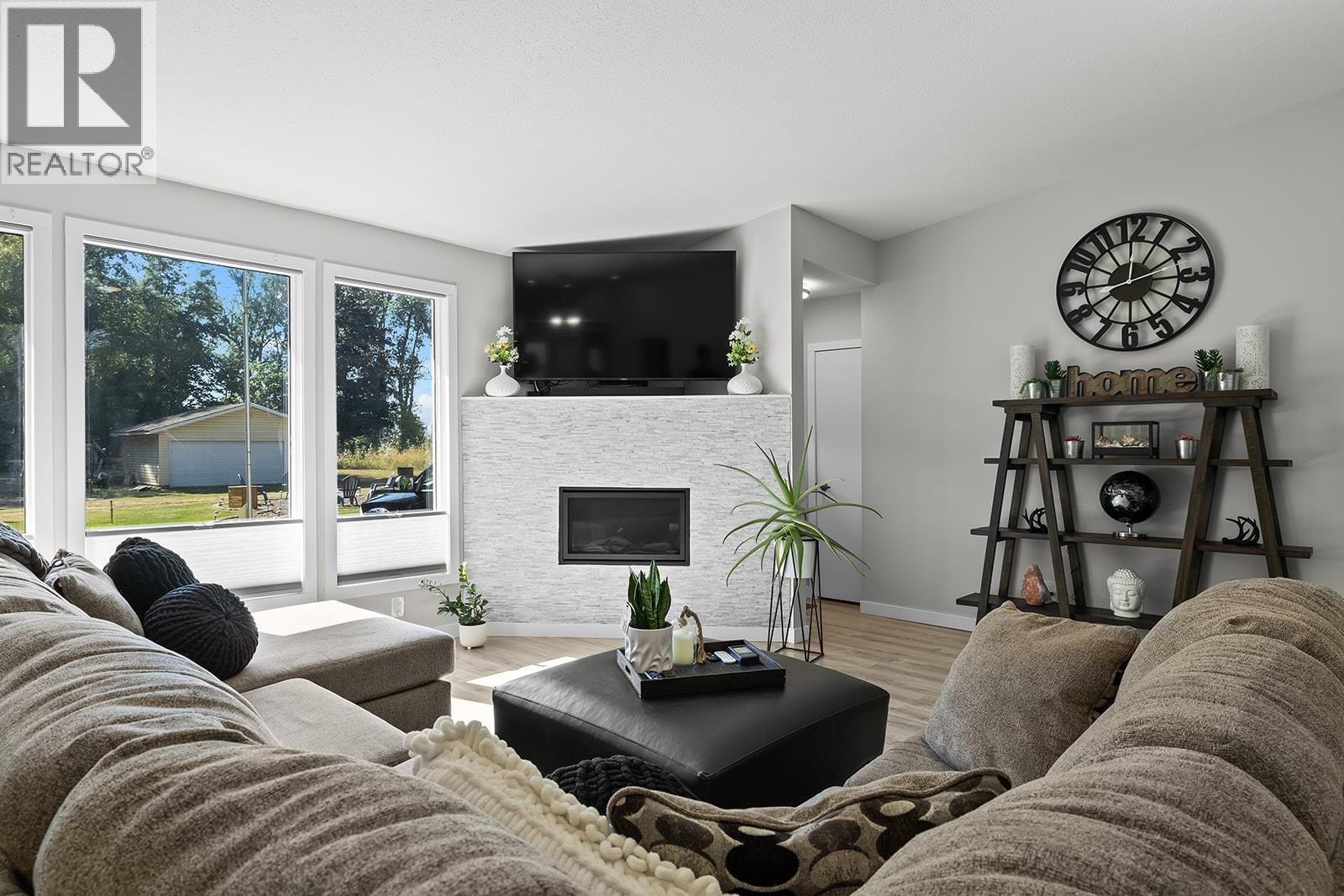 2239 Mayer Road Property Photo 14