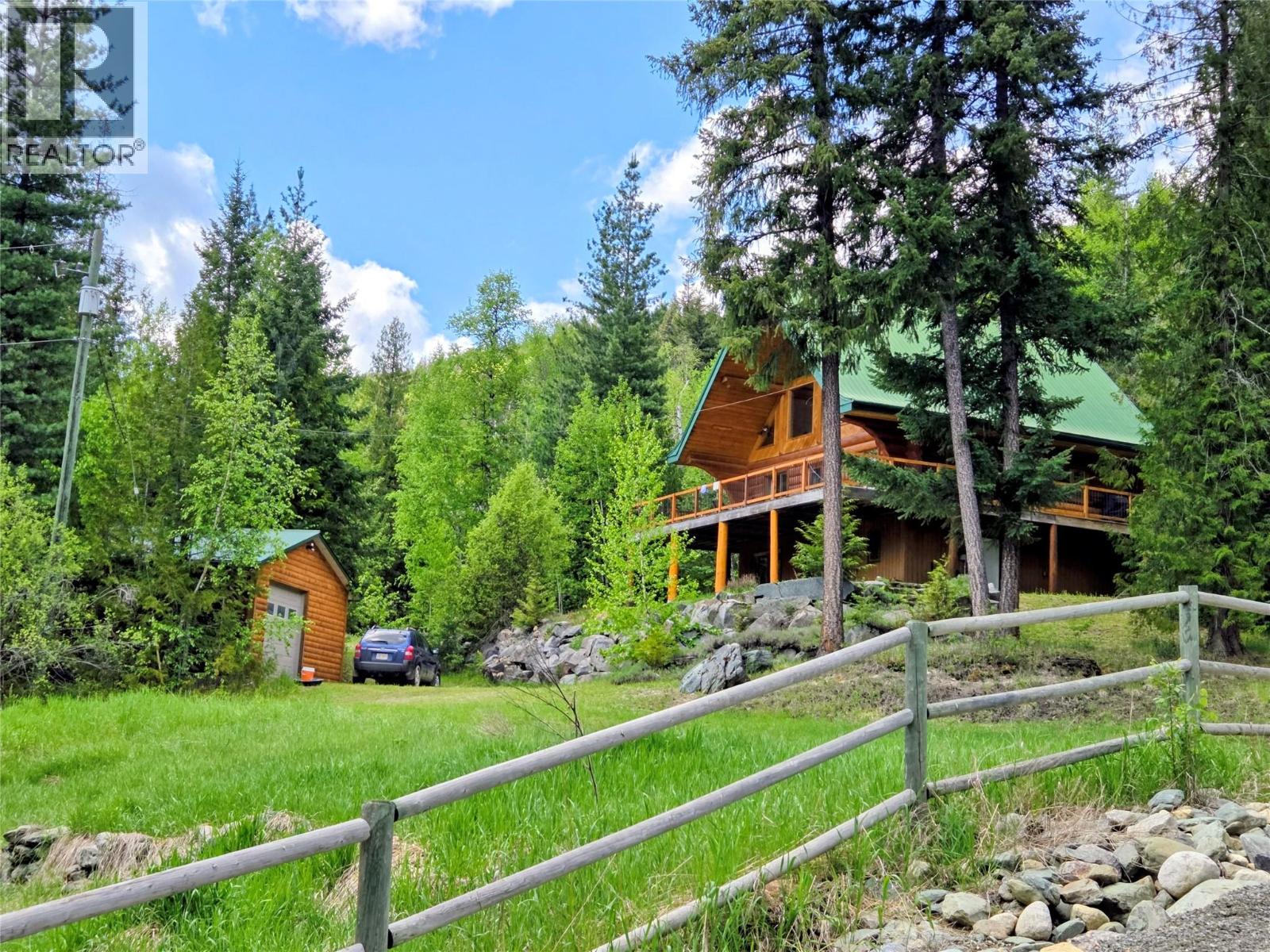 4221 Barriere Lakes Road Property Photo