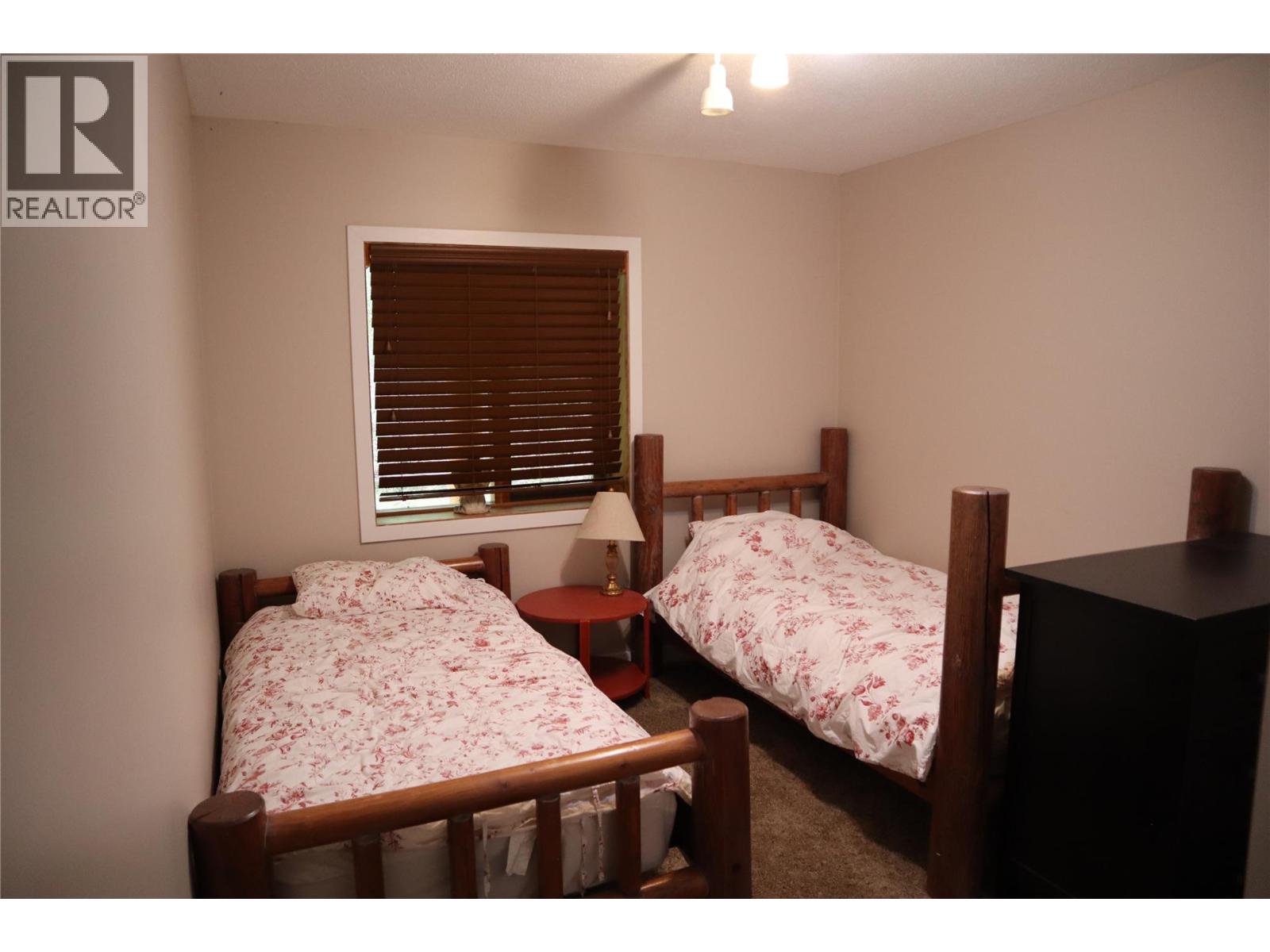 4221 Barriere Lakes Road Property Photo 27