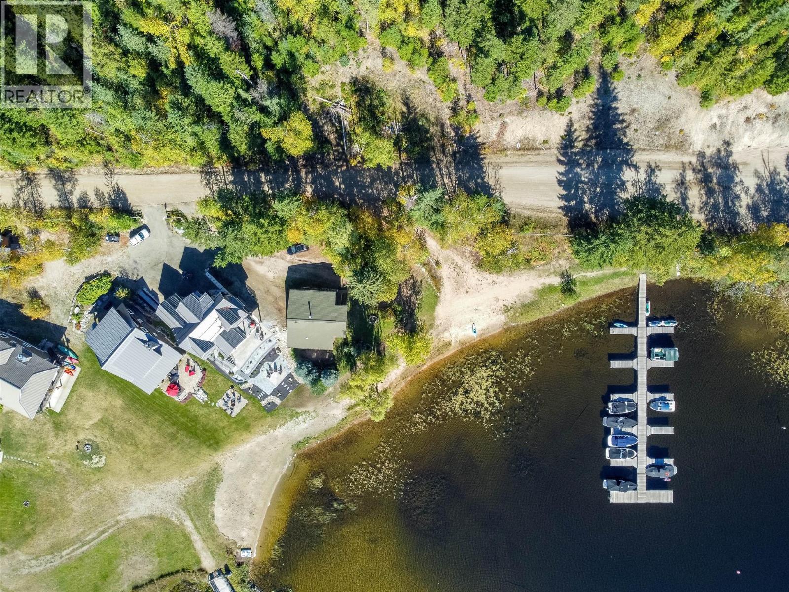 4221 Barriere Lakes Road Property Photo 42