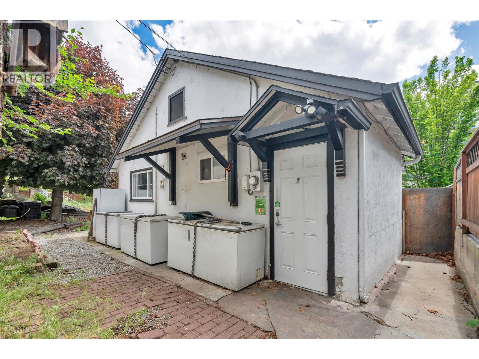 368 Vancouver Avenue Property Photo 25