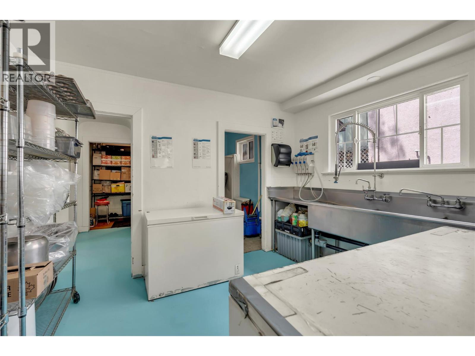 368 Vancouver Avenue Property Photo 36