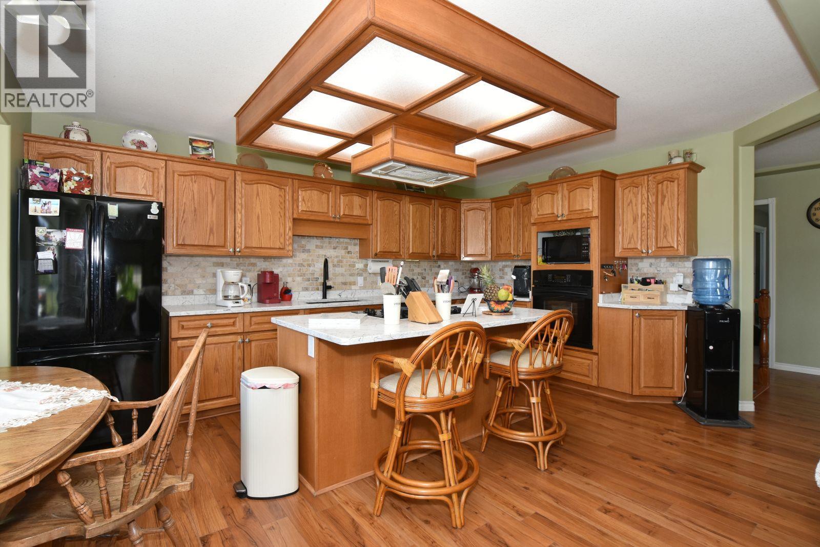 2860 Marine Drive Property Photo 11