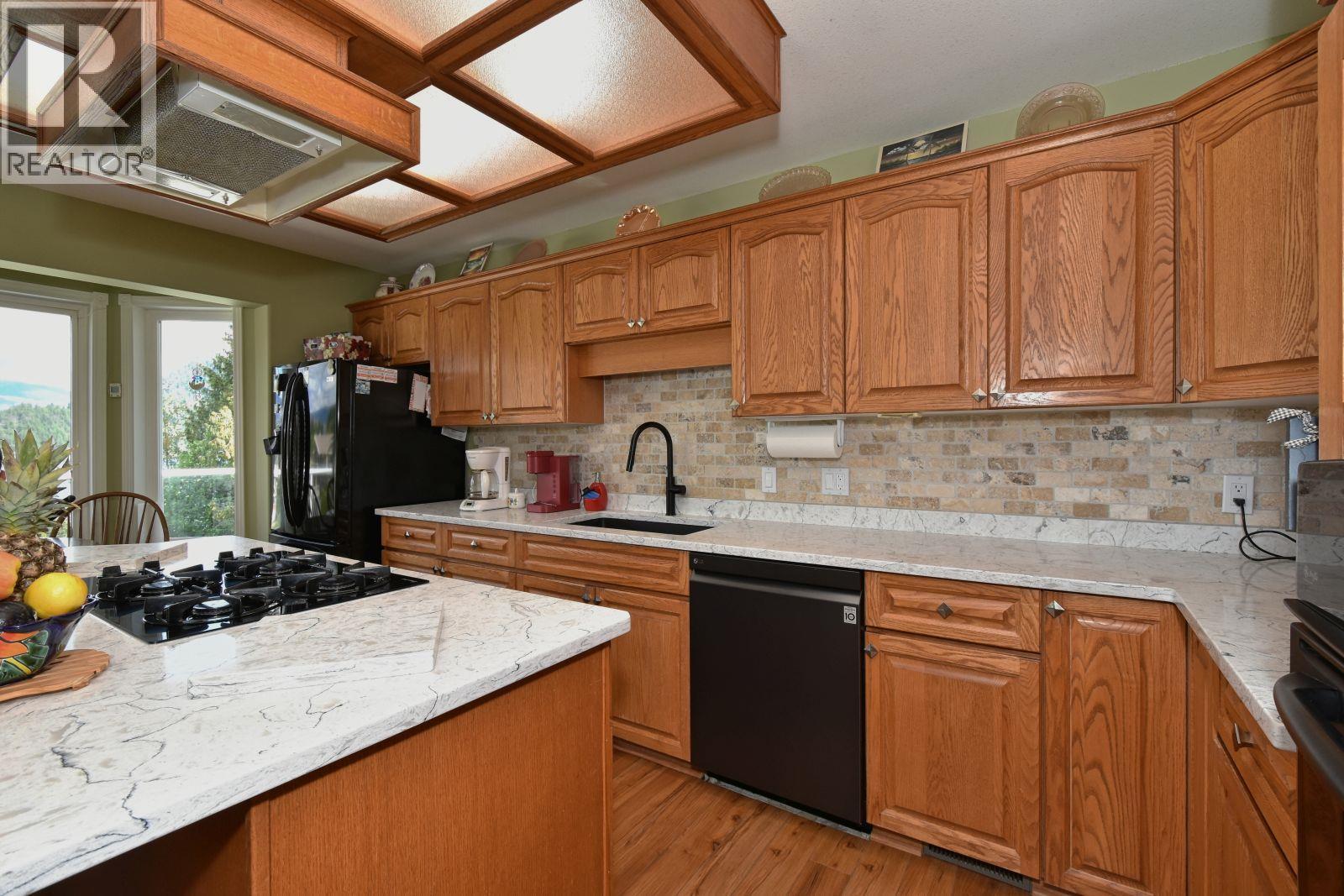 2860 Marine Drive Property Photo 13