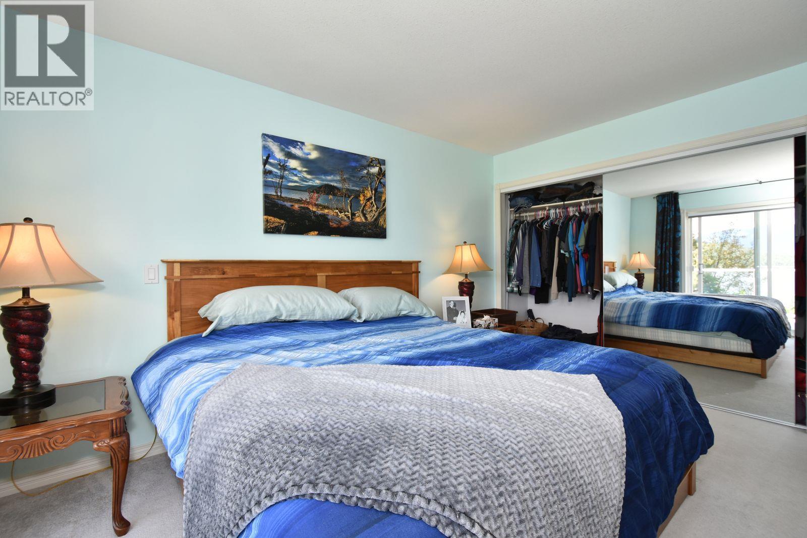 2860 Marine Drive Property Photo 25
