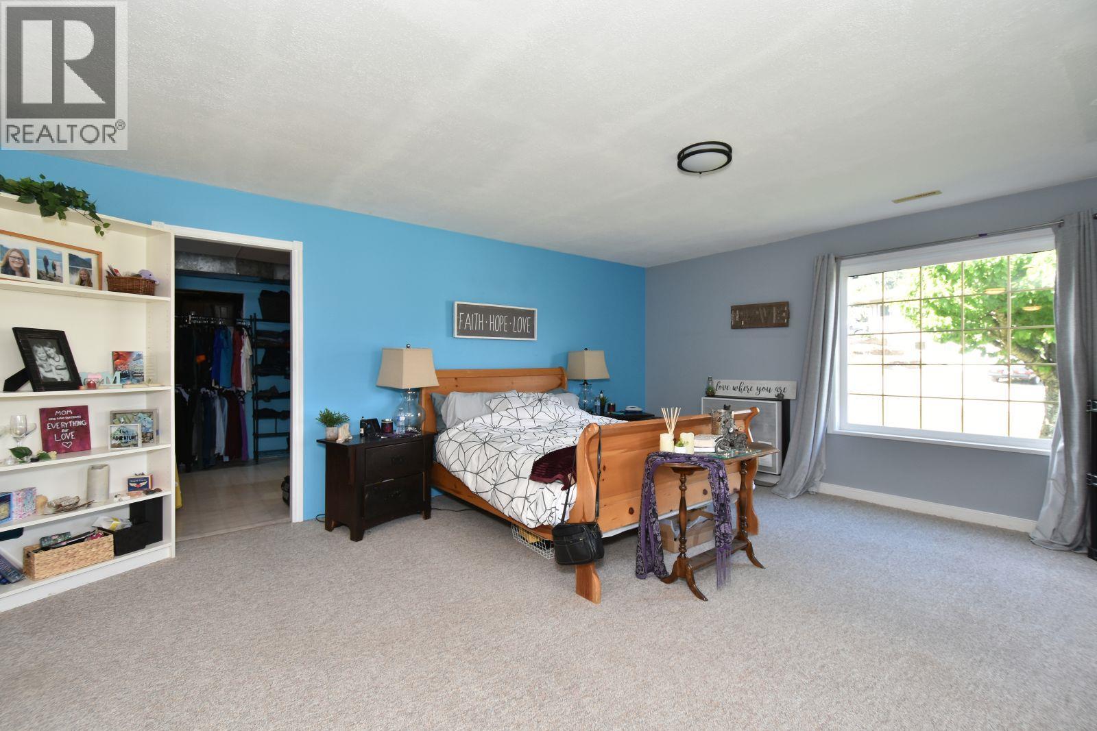 2860 Marine Drive Property Photo 38