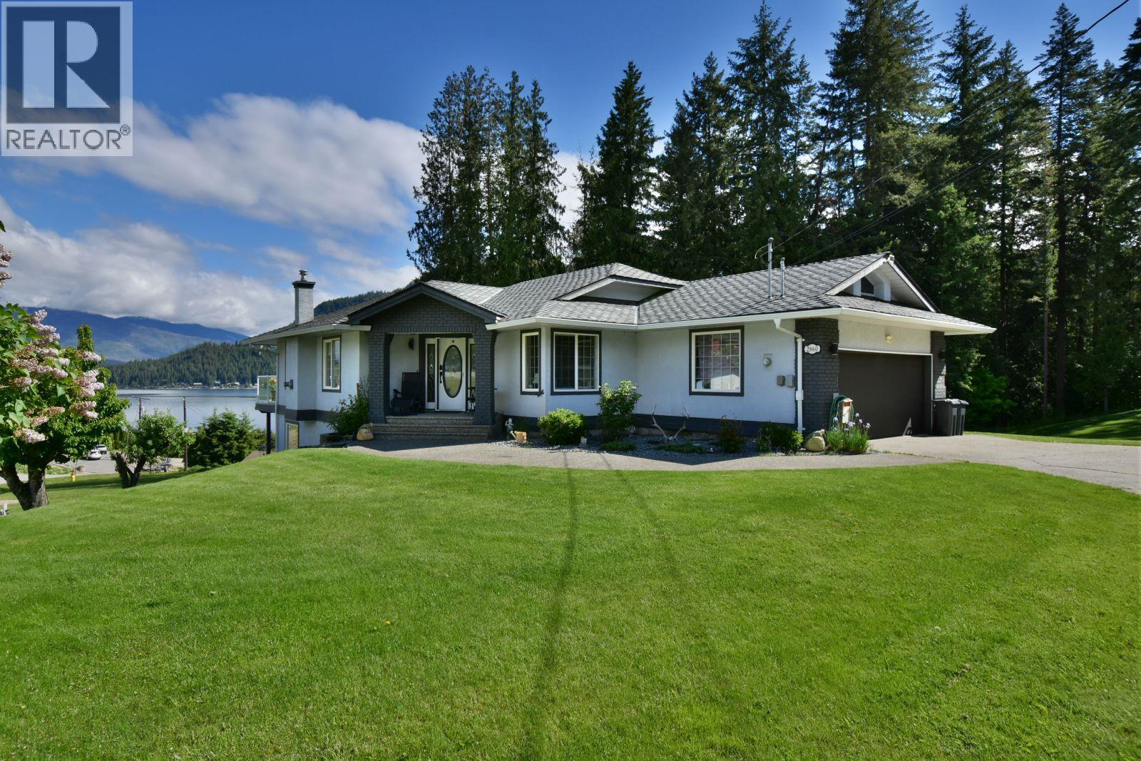 2860 Marine Drive Property Photo 49
