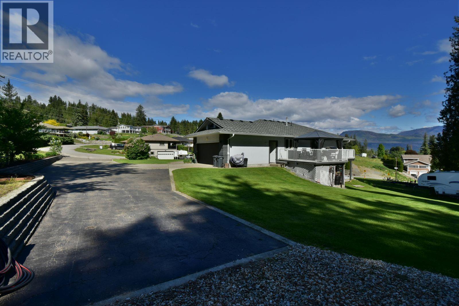 2860 Marine Drive Property Photo 52