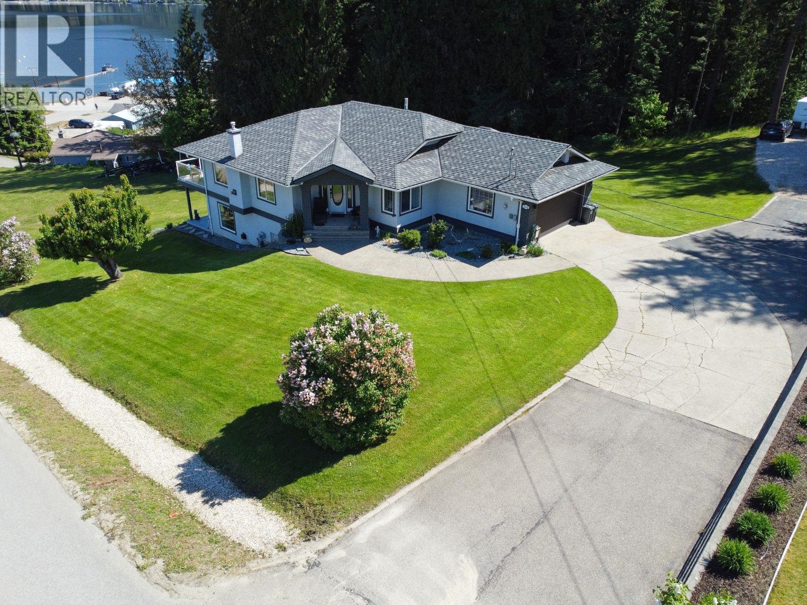 2860 Marine Drive Property Photo 63
