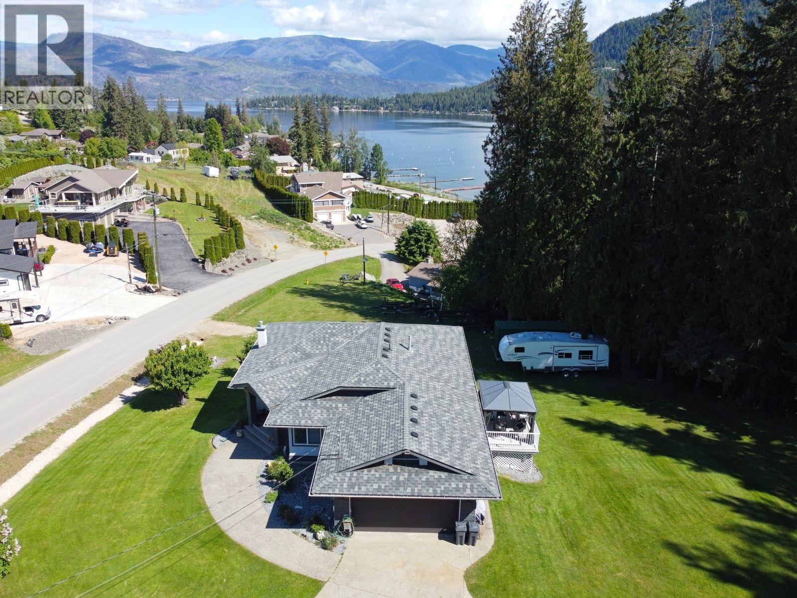 2860 Marine Drive Property Photo 65