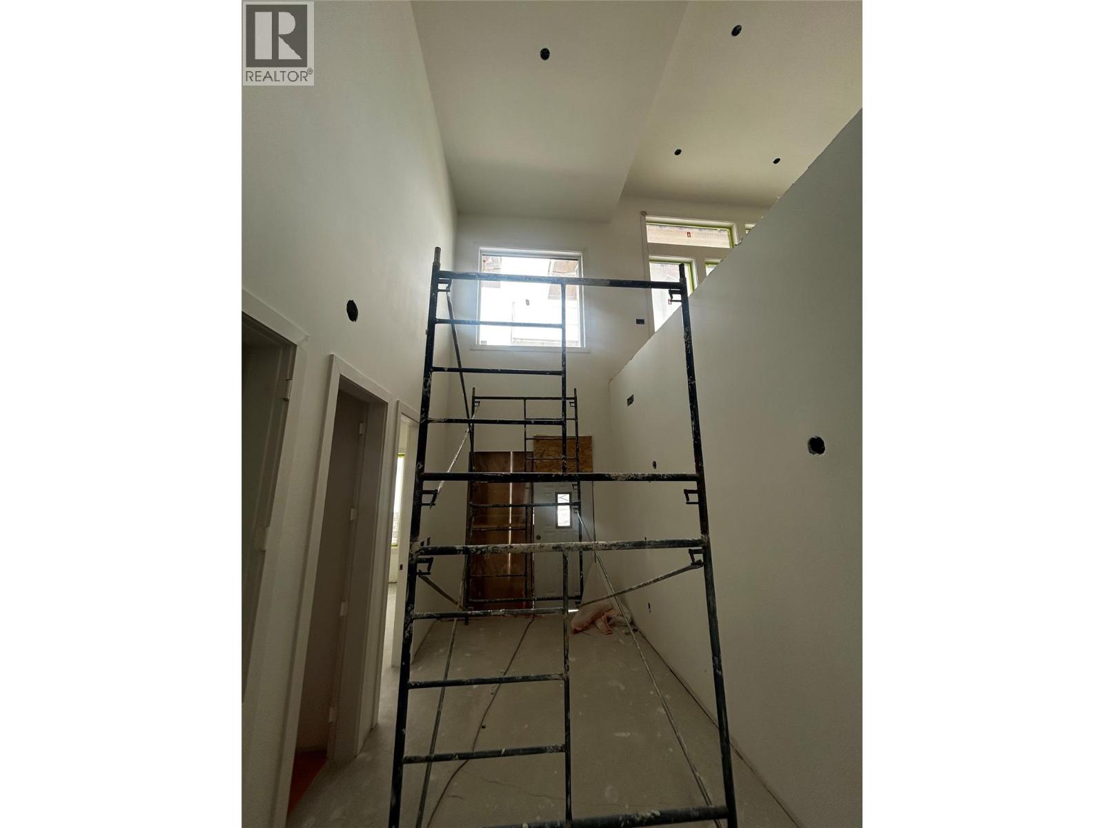237 Turnberry Street Property Photo 3