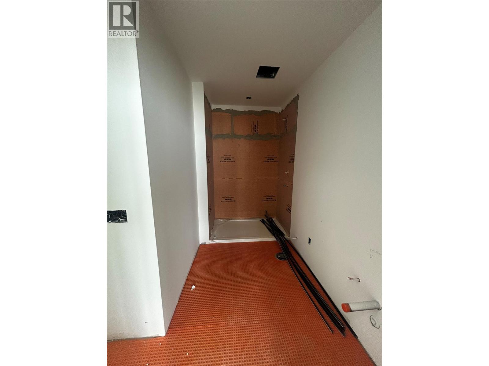 237 Turnberry Street Property Photo 8