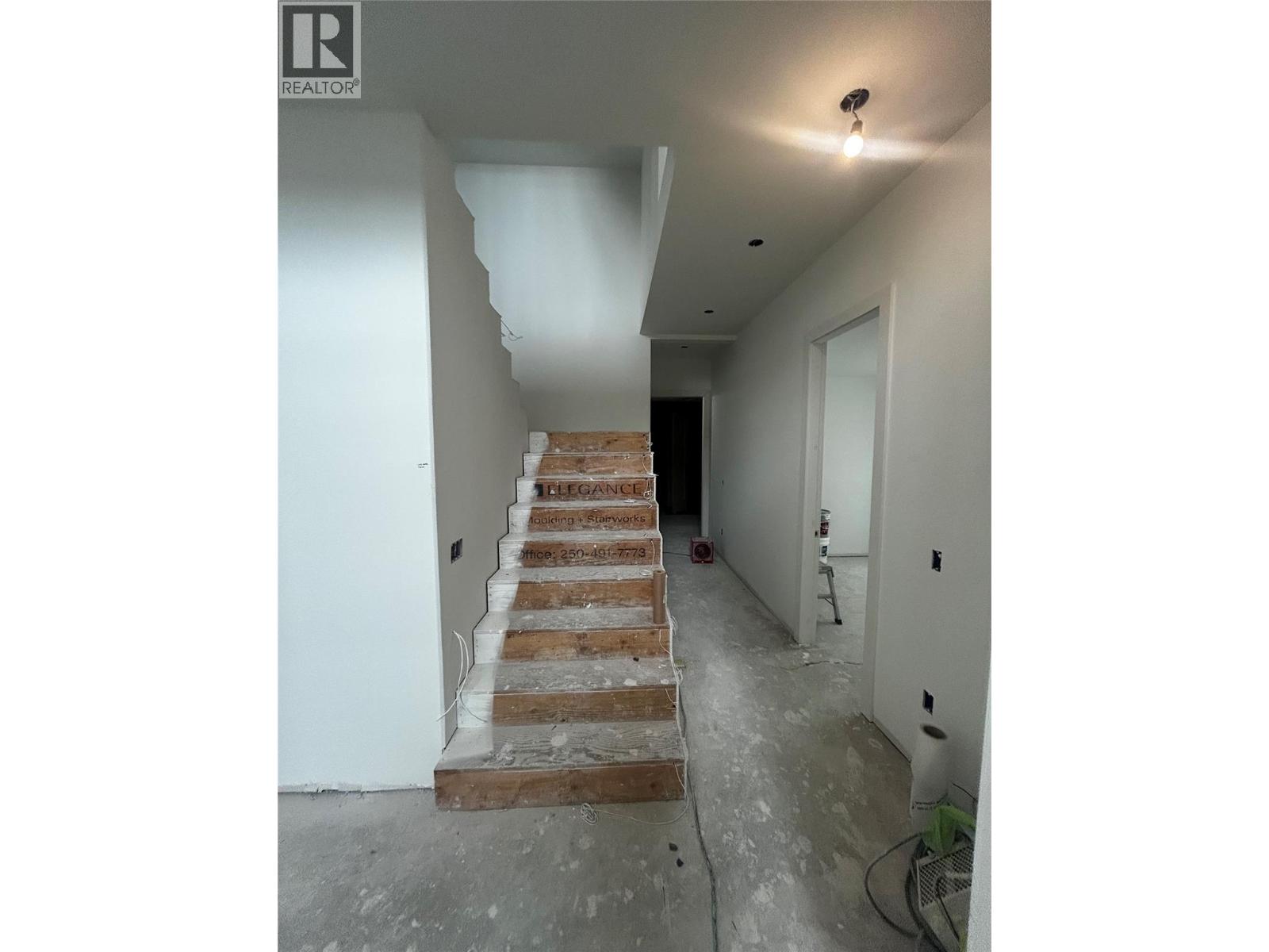 237 Turnberry Street Property Photo 9