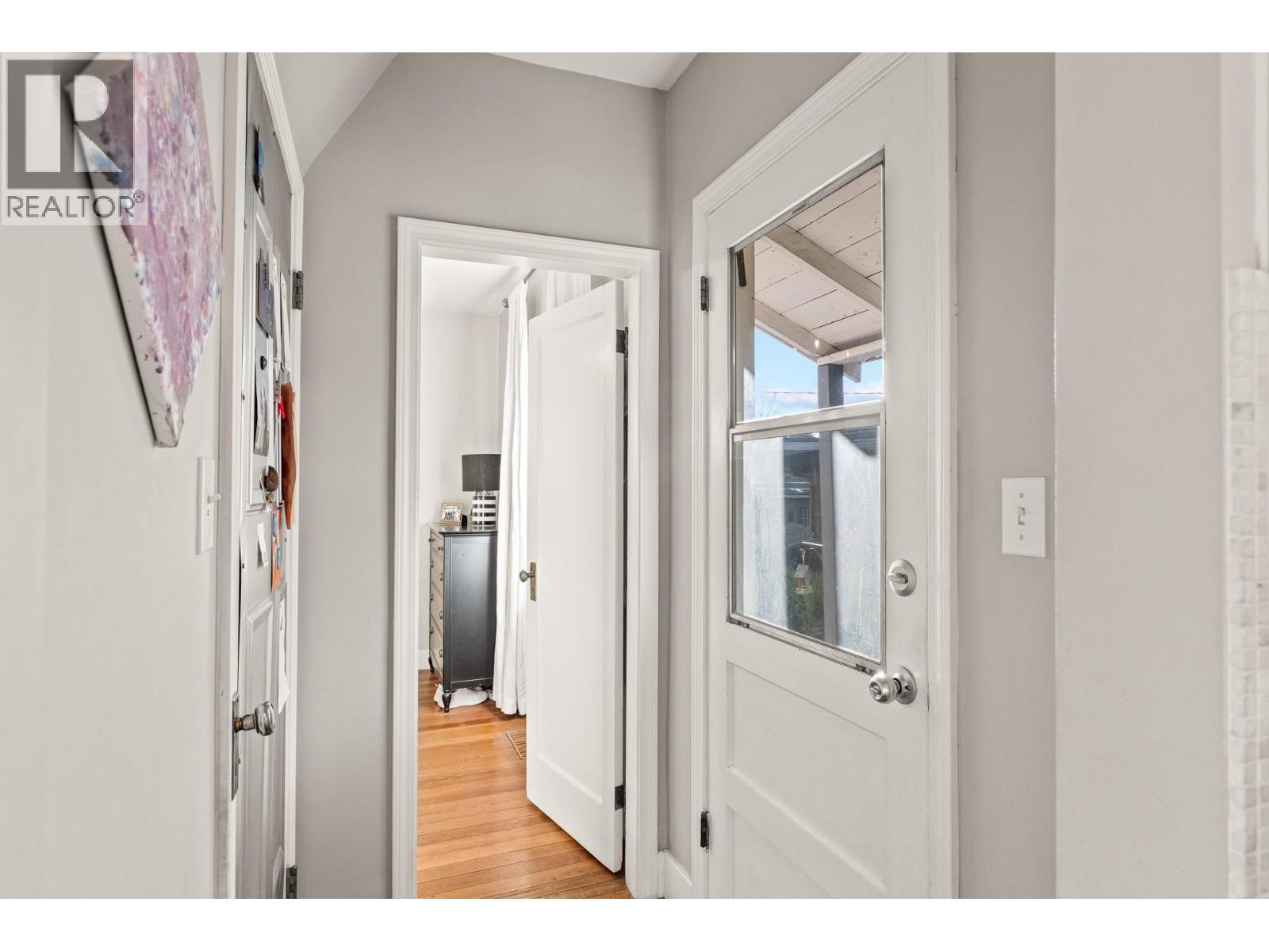 817 Fuller Avenue Property Photo 21
