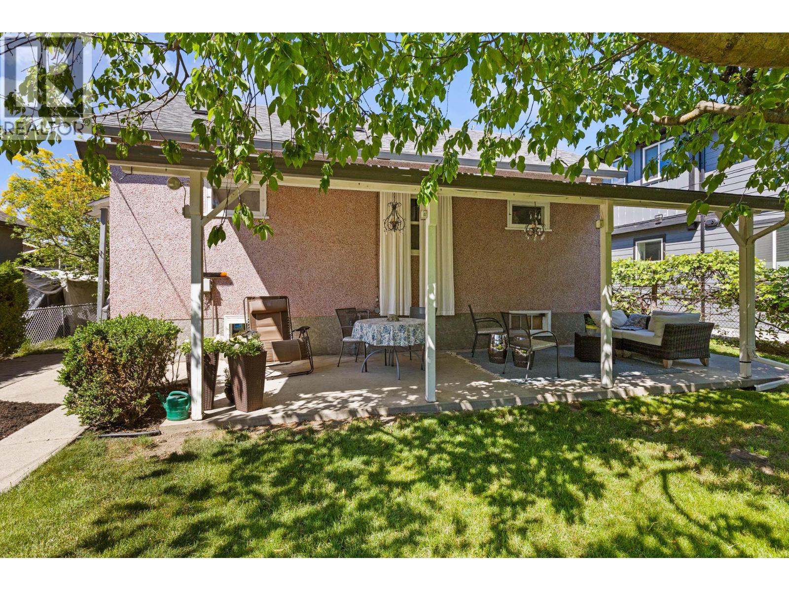 817 Fuller Avenue Property Photo 29