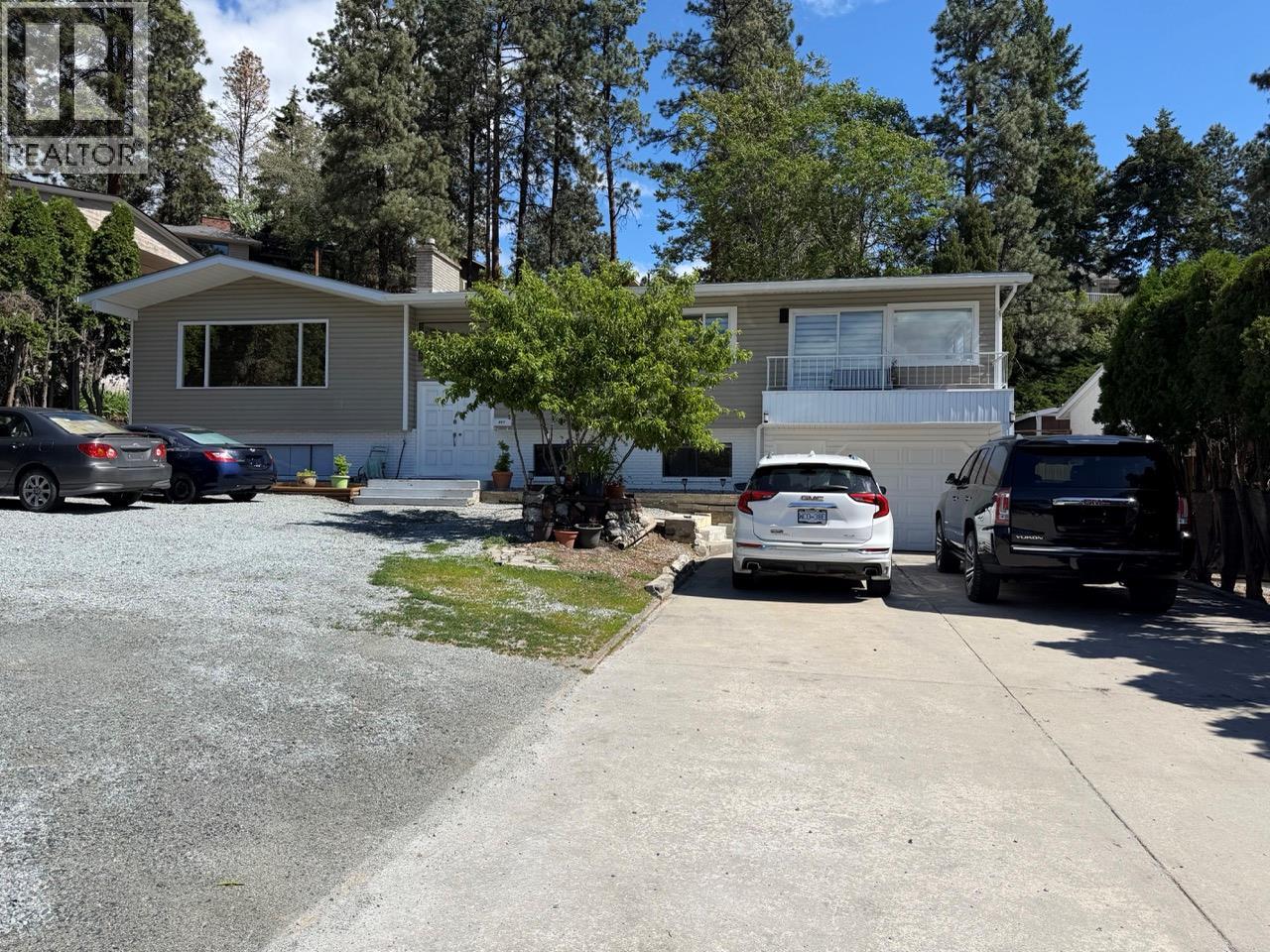 647 Clifton Road Property Photo 1