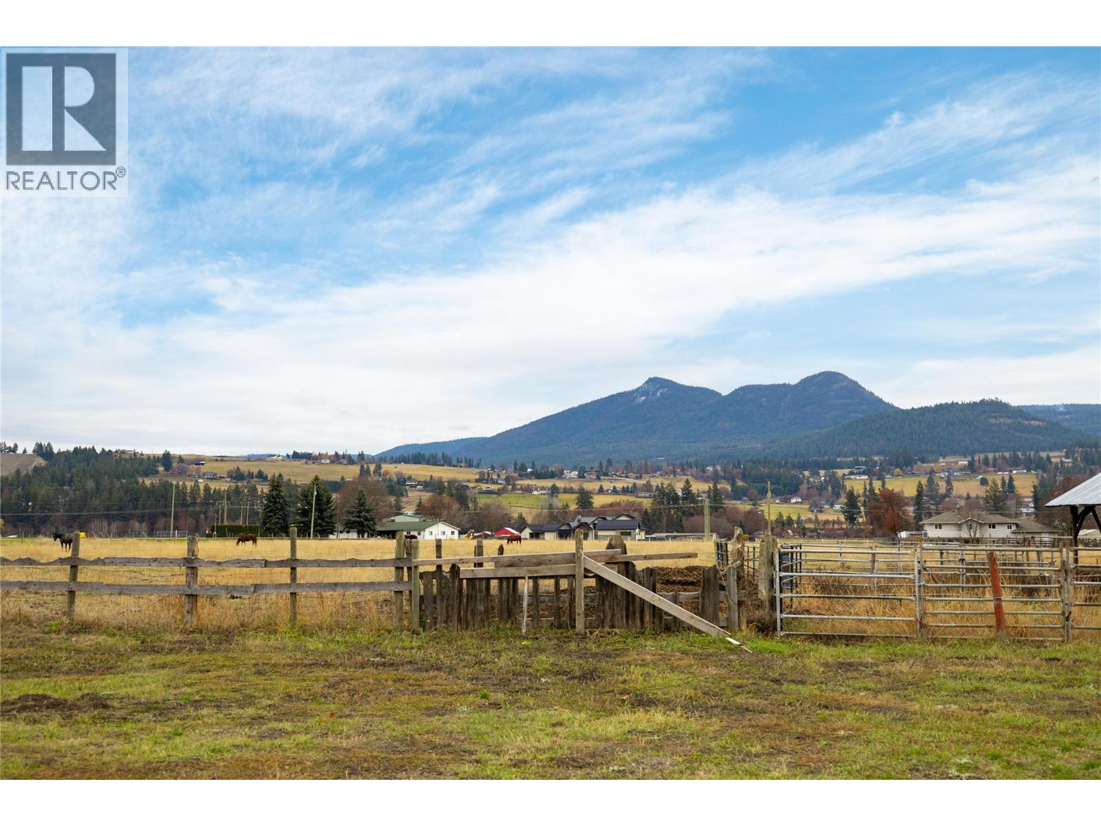 5712 6 Highway Property Photo 26