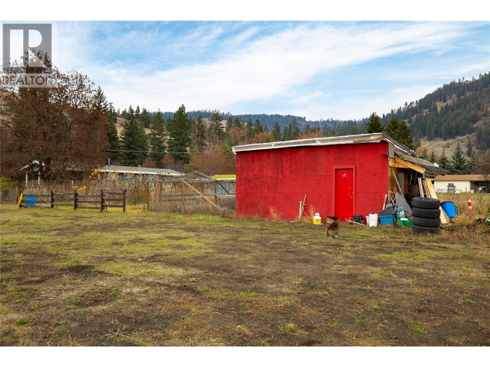 5712 6 Highway Property Photo 27