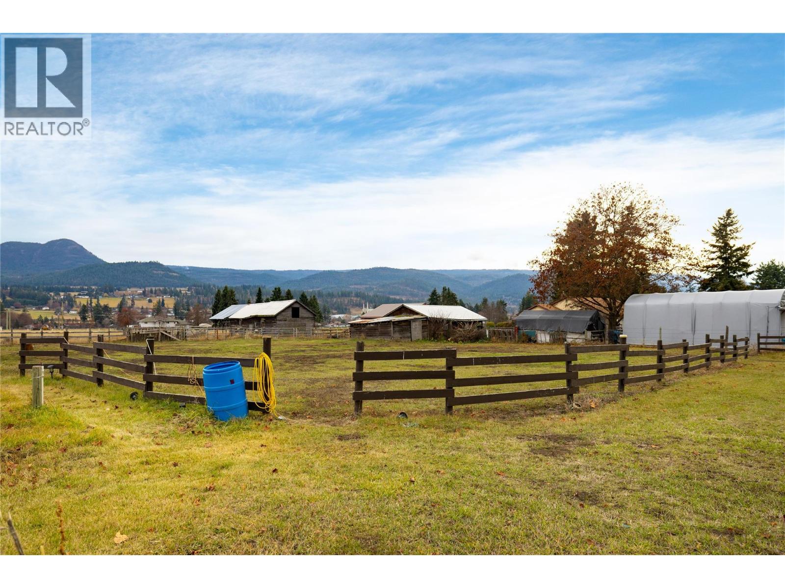 5712 6 Highway Property Photo 31