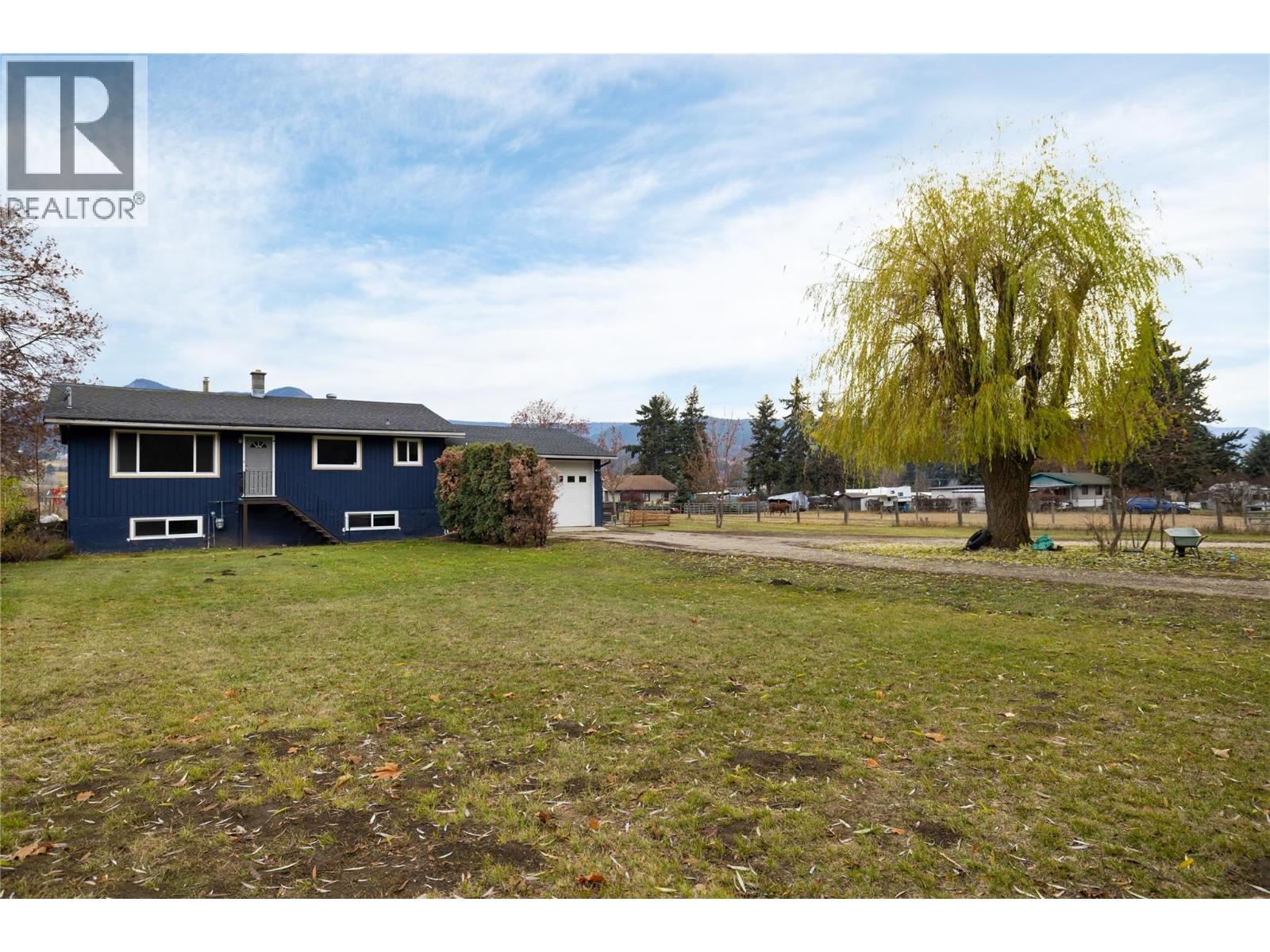 5712 6 Highway Property Photo 35