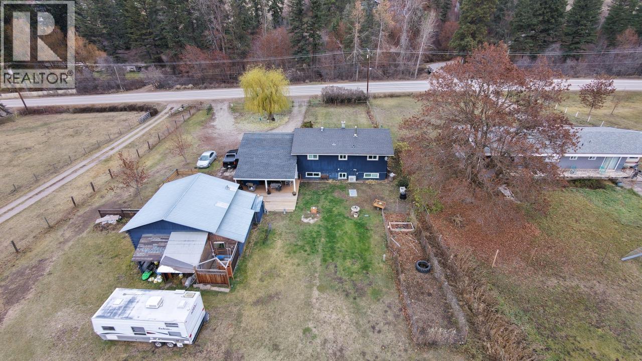 5712 6 Highway Property Photo 36