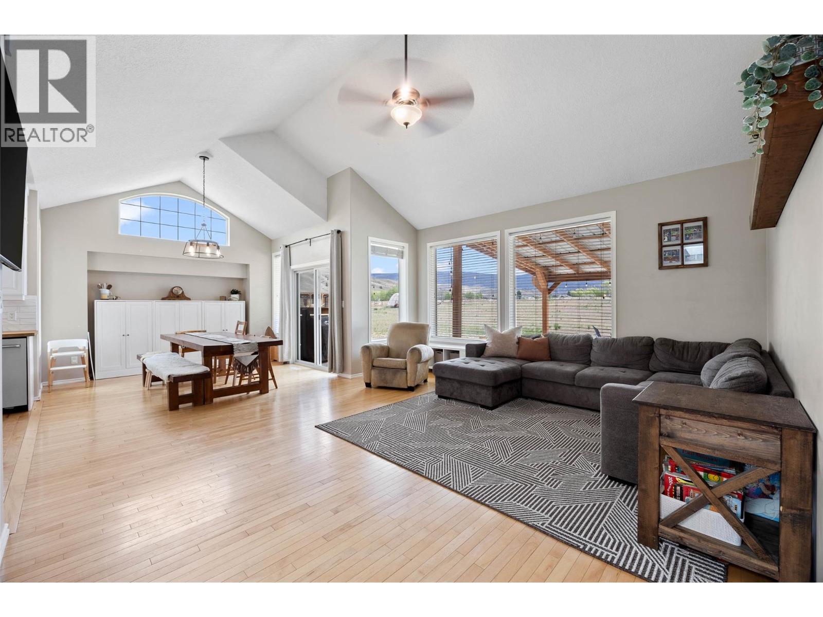1480 Thompson River Drive Property Photo 8