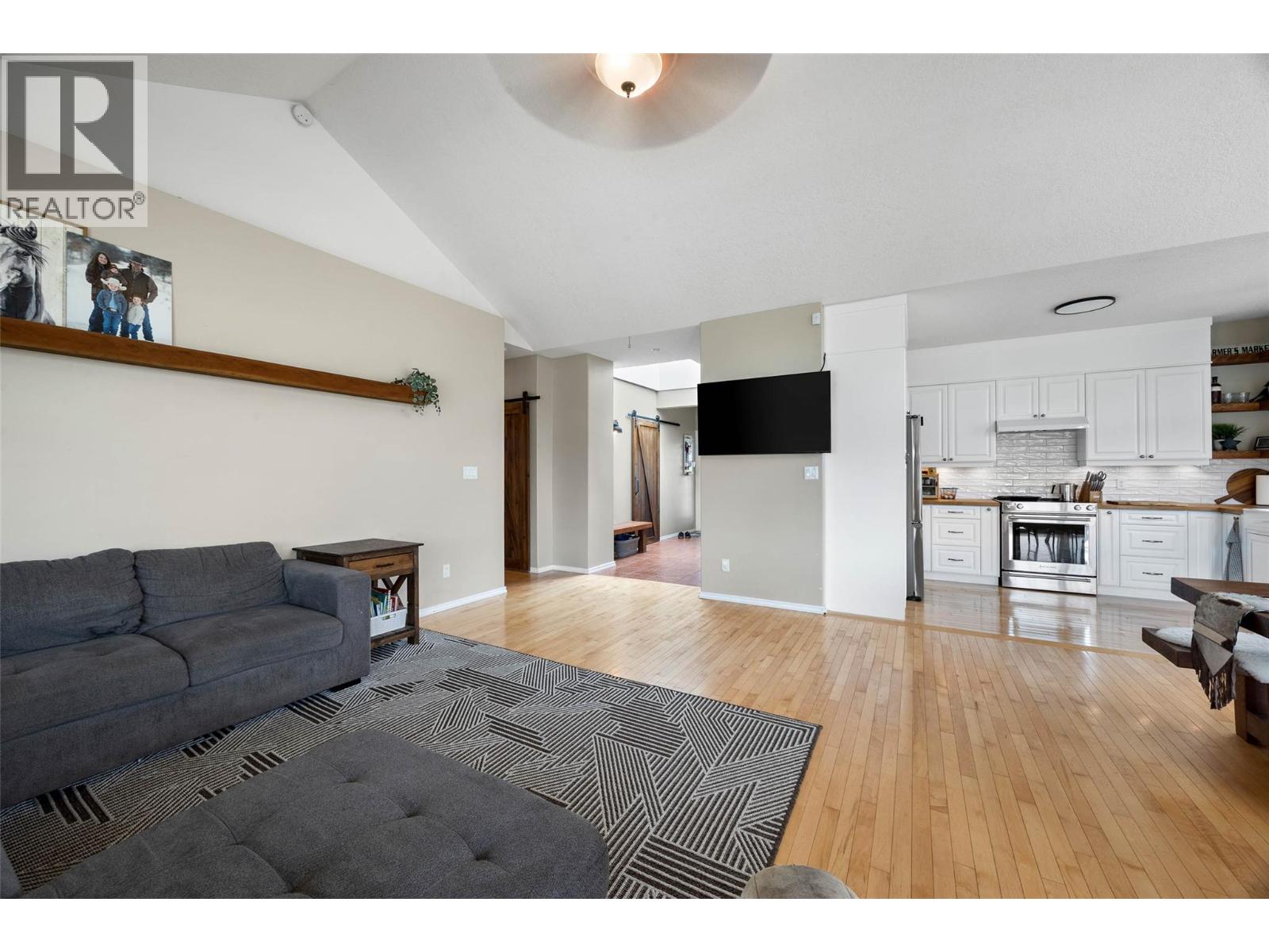 1480 Thompson River Drive Property Photo 10