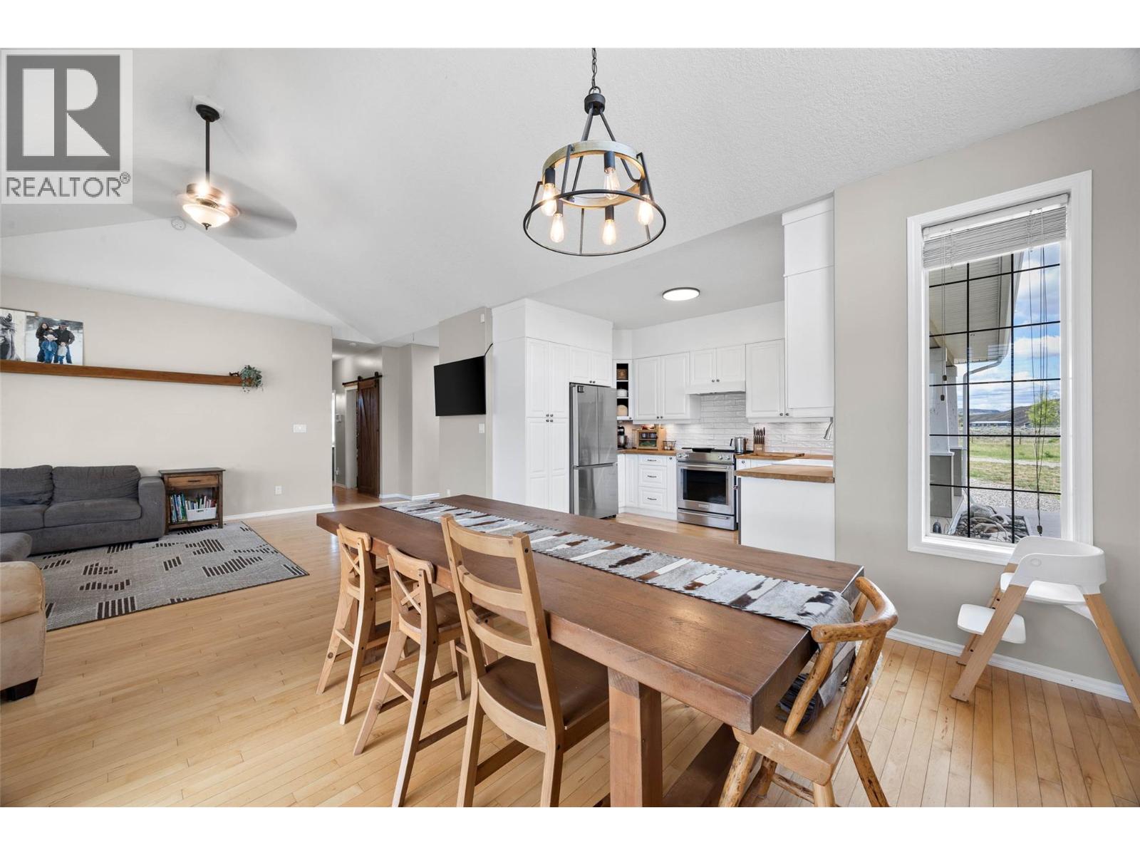 1480 Thompson River Drive Property Photo 12