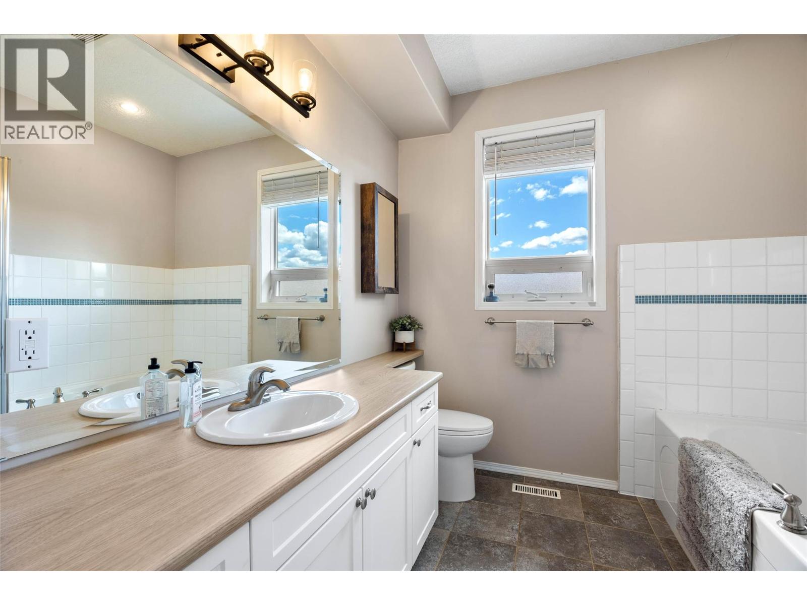 1480 Thompson River Drive Property Photo 19
